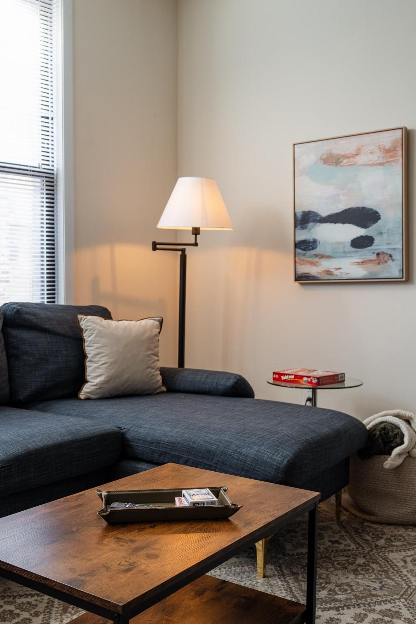 Ukrainian Village 2Br Modern Apartment D2 Чикаго Экстерьер фото